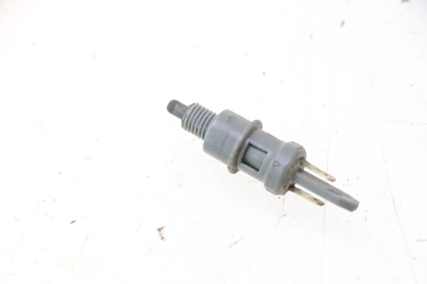 photo de INTERRUTTORE STOP DESTRA PIAGGIO TYPHOON 50 (2000 - 2009) - Dettaglio del componente