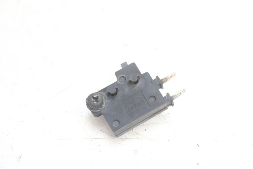 photo de INTERRUTTORE STOP FRENO DESTRO HONDA VFR FI RC46 800 (1998 - 2001) - Vista principale