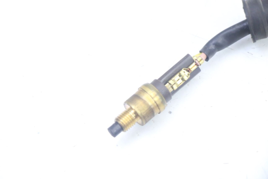 photo de INTERRUTTORE STOP DESTRA YAMAHA WHY 50 (1998 - 2000) - Zoom sullo stato d'uso