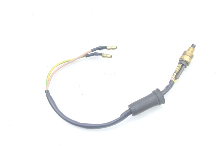 photo de INTERRUTTORE STOP DESTRA YAMAHA WHY 50 (1998 - 2000) - Primo piano tecnico