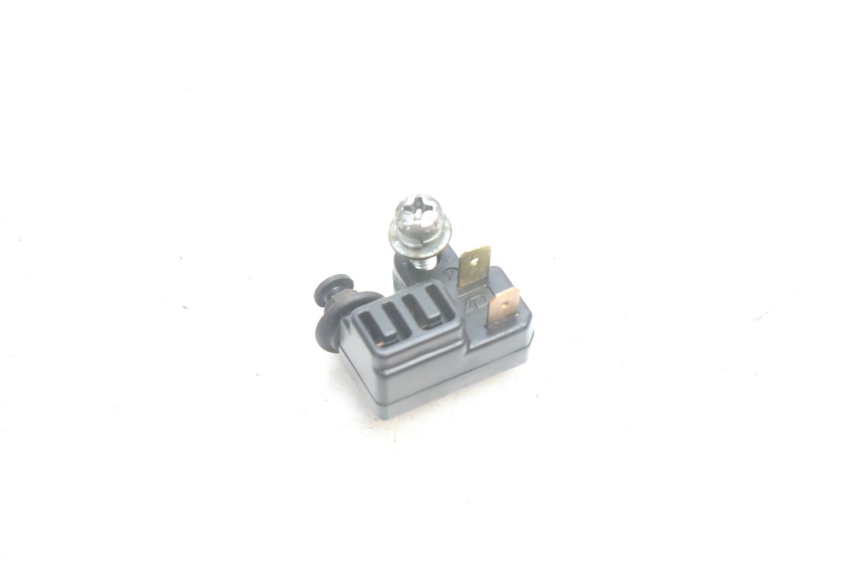 photo de INTERRUTTORE STOP DESTRA YAMAHA X-MAX XMAX 125 (2010 - 2013) - Vista principale