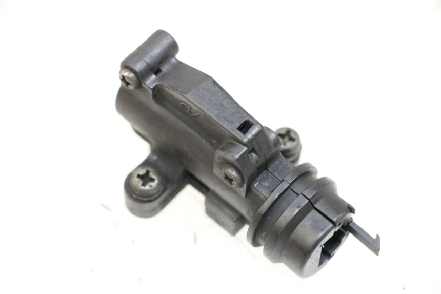 photo de INTERRUTTORE STOP DESTRA YAMAHA XJ600 XJ DIVERSION 600 (1992 - 1997) - Vista principale