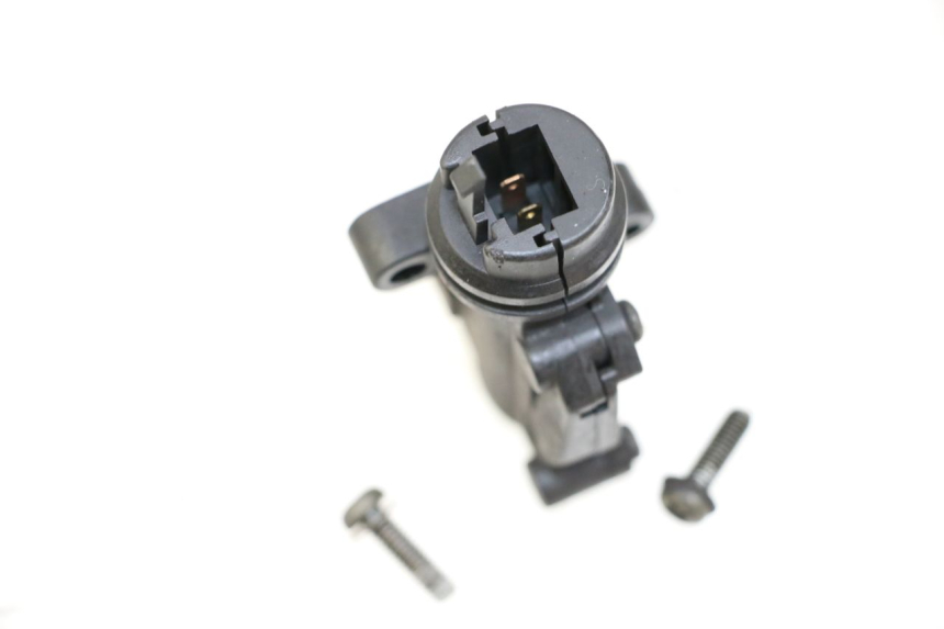 photo de INTERRUTTORE STOP DESTRA YAMAHA XJ600 XJ DIVERSION 600 (1992 - 1997) - Zoom sullo stato d'uso