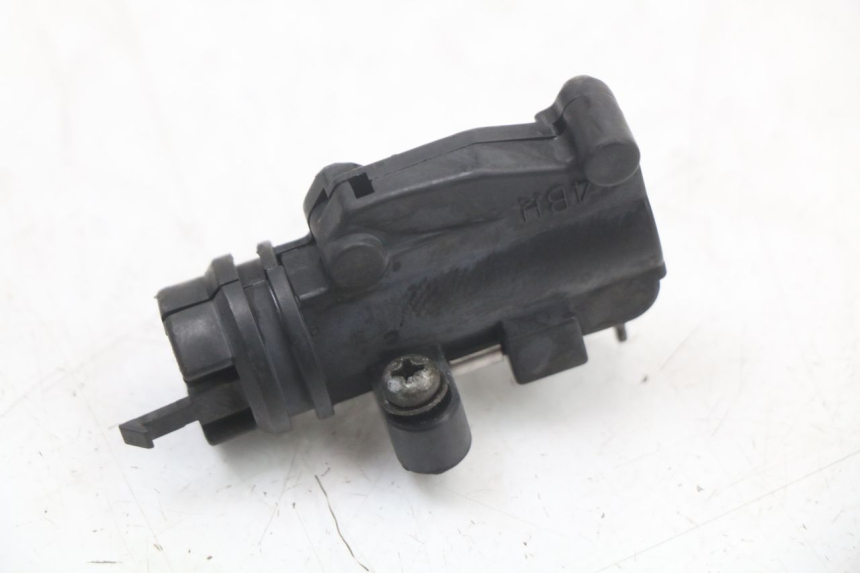 photo de Interruttore stop freno destro YAMAHA XJS DIVERSION 600 (1997 - 1999) - Dettaglio del componente