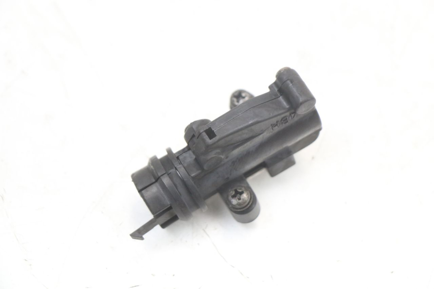 photo de Interruttore stop freno destro YAMAHA XJS DIVERSION 600 (1997 - 1999) - Altra angolazione