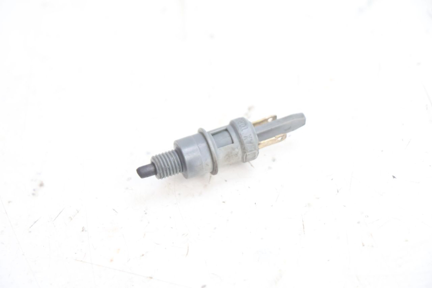 photo de INTERRUTTORE STOP DESTRA PIAGGIO ZIP 2T 50 (2009 - 2019) - Dettaglio del componente