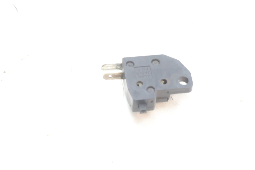 photo de Interruttore stop freno destro KAWASAKI ZZR 600 (1995 - 2004) - Dettaglio del componente