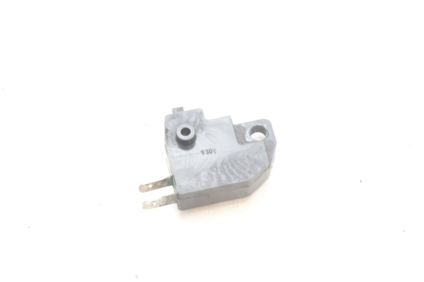 photo de Interruttore stop freno destro KAWASAKI ZZR 600 (1995 - 2004) - Zoom sullo stato d'uso
