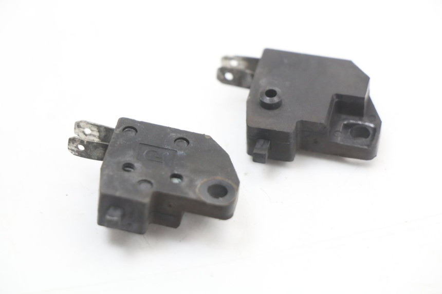 photo de INTERRUTTORE STOP LONGJIA EASY MAX 125 (2020 - 2024) - Zoom sullo stato d'uso