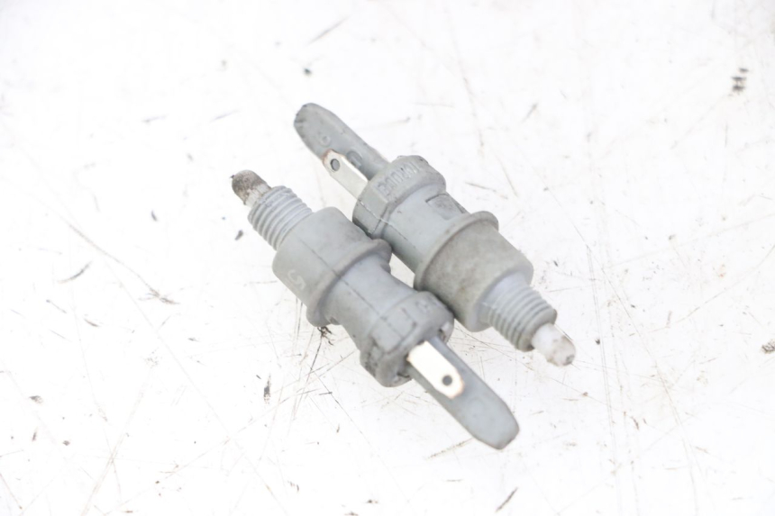 photo de INTERRUTTORE STOP PEUGEOT ELYSTAR 125 (2002 - 2007) - Dettaglio del componente