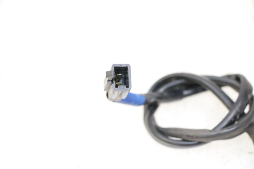 photo de INTERRUTTORE STOP SINISTRA YAMAHA BW'S BWS 125 (2010 - 2013) - Zoom sullo stato d'uso