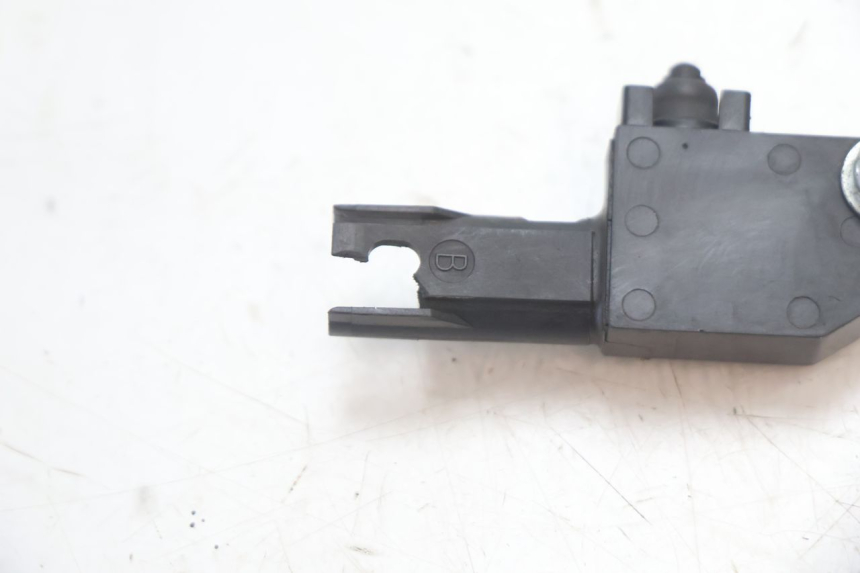 photo de INTERRUTTORE STOP SINISTRA BMW C SPORT 650 (2015 - 2021) - Dettaglio del componente