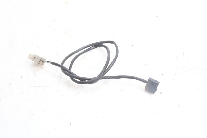 photo de INTERRUTTORE STOP SINISTRA BMW C1 125 (2000 - 2003) - Zoom sullo stato d'uso