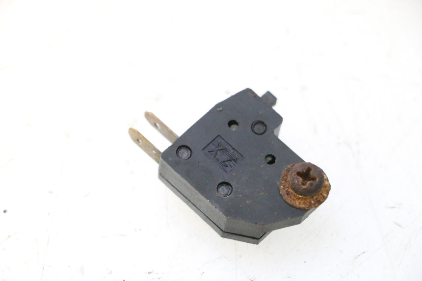 photo de INTERRUTTORE STOP SINISTRA CF MOTO E-CHARM 125 (2005 - 2008) - Vista principale