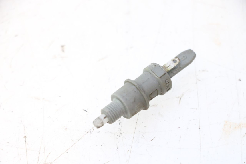 photo de INTERRUTTORE STOP SINISTRA PEUGEOT ELYSTAR 50 (2002 - 2014) - Dettaglio del componente