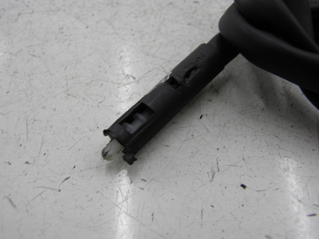 photo de INTERRUTTORE STOP SINISTRA EUROCKA RETRO 50 (2007 - 2014) - Altra angolazione