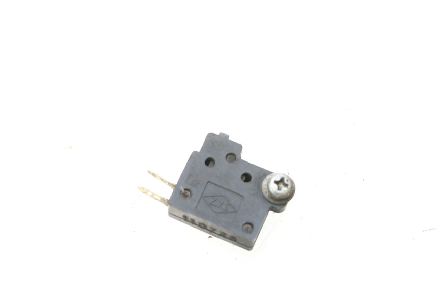 photo de INTERRUTTORE STOP SINISTRA SYM GTS EVO 125 (2009 - 2013) - Vista principale