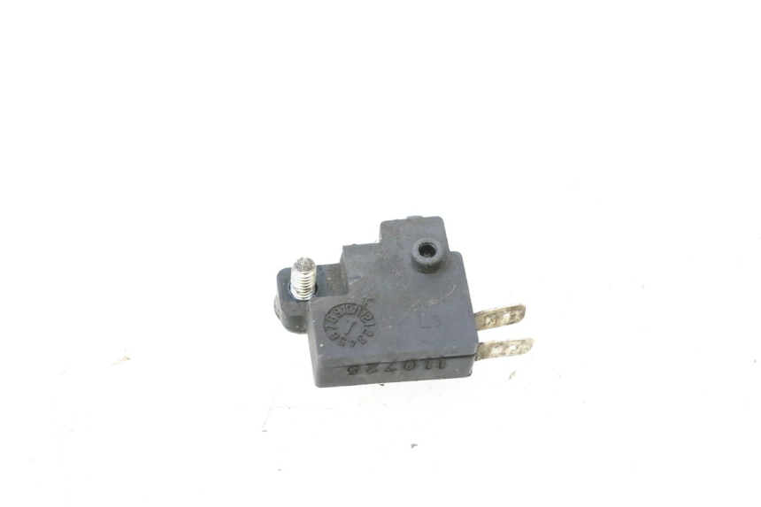 photo de INTERRUTTORE STOP SINISTRA SYM GTS EVO 125 (2009 - 2013) - Zoom sullo stato d'uso