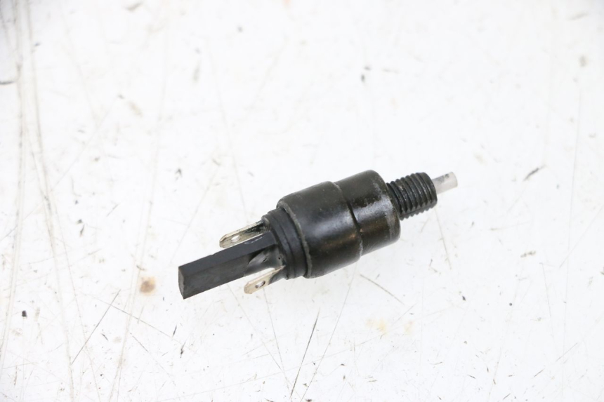 photo de INTERRUTTORE STOP SINISTRA PEUGEOT KISBEE 4T 50 (2010 - 2017) - Vista principale