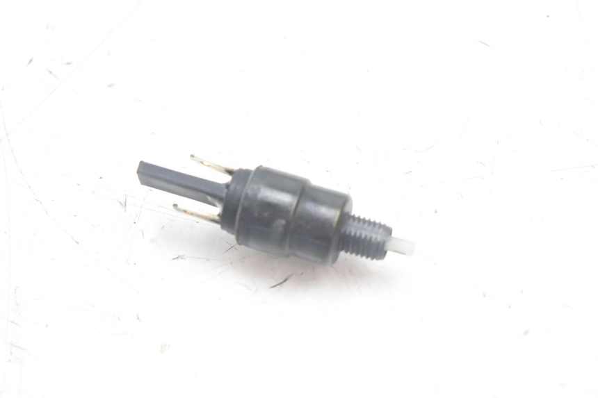 photo de INTERRUTTORE STOP SINISTRA PEUGEOT KISBEE 4T 50 (2010 - 2017) - Vista principale