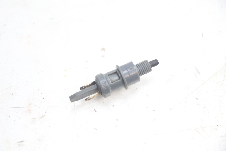 photo de INTERRUTTORE STOP SINISTRA PEUGEOT KISBEE 4T 50 (2018 - 2022) - Zoom sullo stato d'uso
