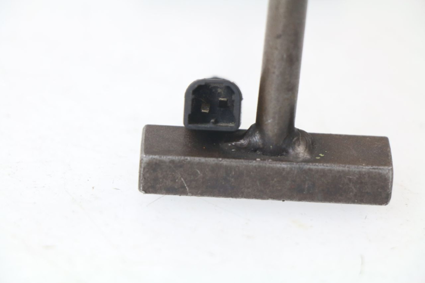 photo de INTERRUTTORE STOP SINISTRO PIAGGIO LIBERTY 4T 50 (2018 - 2021) - Dettaglio del componente