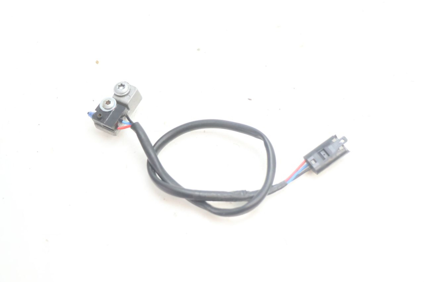photo de INTERRUTTORE STOP SINISTRA PIAGGIO MP3 HPE 530 (2022 - 2026) - Zoom sullo stato d'uso
