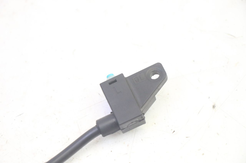 photo de INTERRUTTORE STOP SINISTRA EFUN PUSA 1 - Zoom sullo stato d'uso