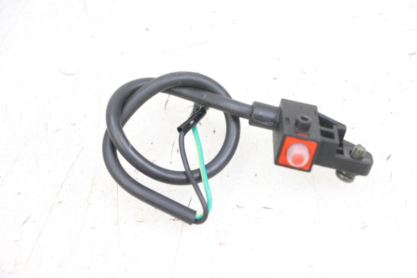 photo de INTERRUTTORE STOP SINISTRA EFUN PUSA 1 - Zoom sullo stato d'uso