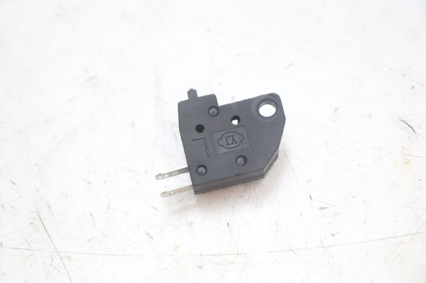 photo de INTERRUTTORE STOP SINISTRA JM MOTORS R-MAX TECH 50 (2024 - 2026) - Zoom sullo stato d'uso