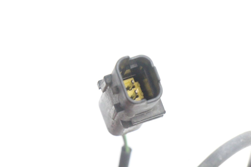 photo de INTERRUTTORE STOP SINISTRO PEUGEOT SATELIS 125 (2006 - 2009) - Zoom sullo stato d'uso