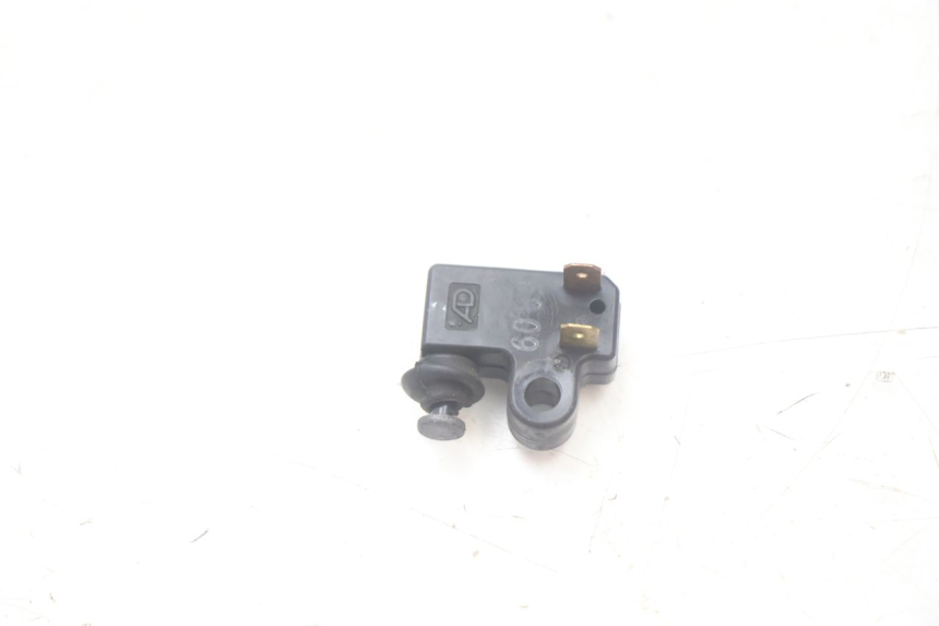 photo de CONTACTEUR STOP SINISTRO YAMAHA XMAX X-MAX 125 (2006 - 2009) - Dettaglio del componente