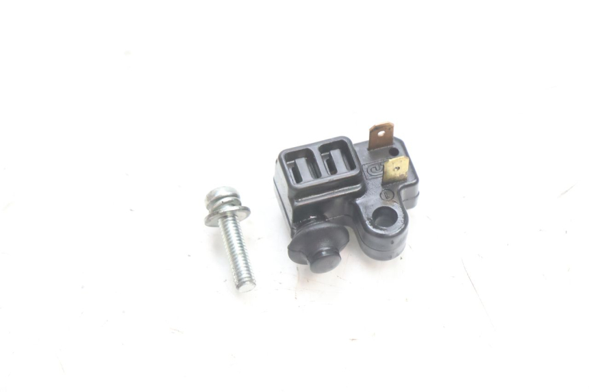 photo de INTERRUTTORE STOP SINISTRA YAMAHA X-MAX XMAX 125 (2010 - 2013) - Dettaglio del componente
