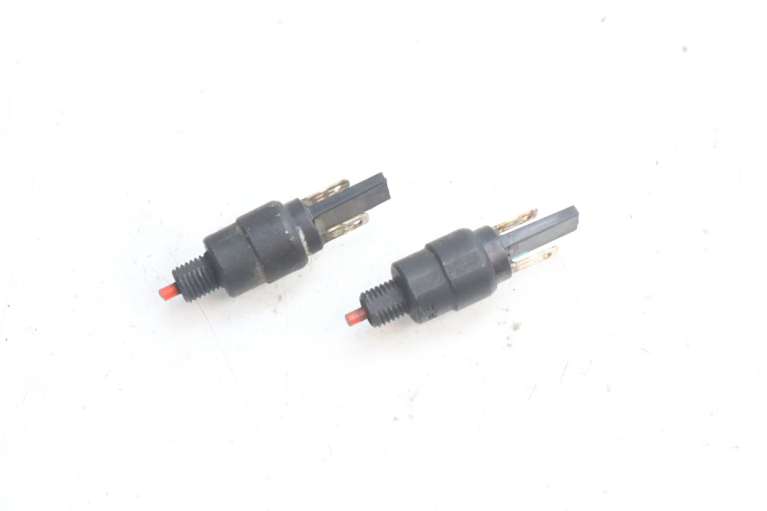 photo de INTERRUTTORE STOP PIAGGIO LIBERTY IGET 4T 50 (2021 - 2025) - Vista principale