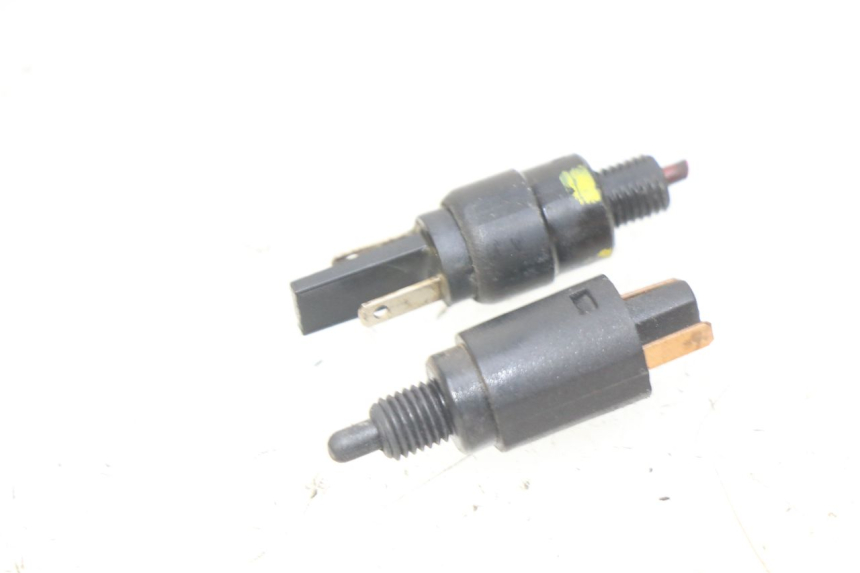 photo de INTERRUTTORE STOP LUCE PIAGGIO LIBERTY IGET S 125 (2016 - 2020) - Vista principale