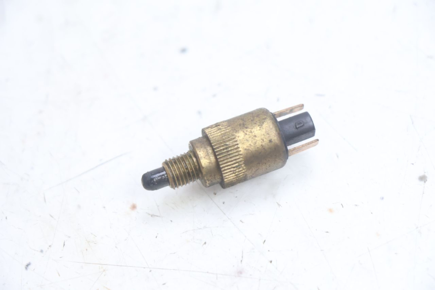 photo de INTERRUTTORE STOP PIAGGIO LIBERTY 50 (1998 - 2003) - Vista principale