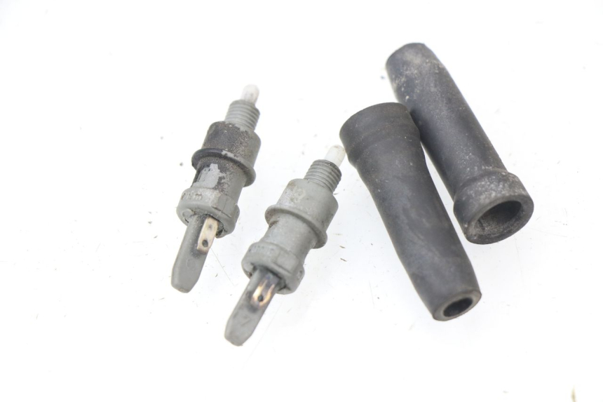 photo de INTERRUTTORE STOP PEUGEOT LUDIX 50 (2005 - 2007) - Dettaglio del componente