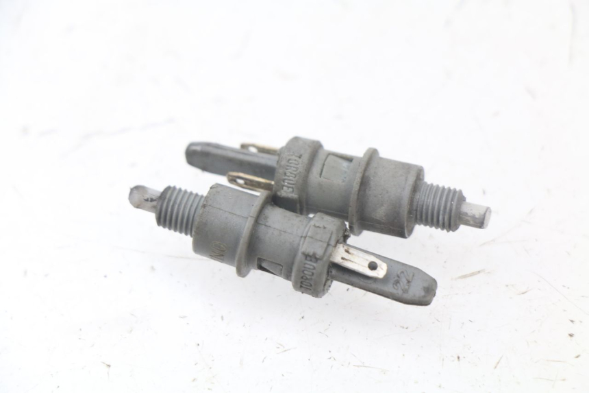 photo de INTERRUTTORE STOP PEUGEOT LUDIX 50 (2008 - 2017) - Vista principale