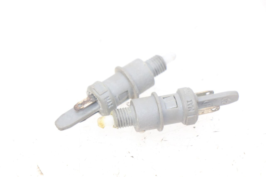 photo de INTERRUTTORE STOP PEUGEOT LUDIX 50 (2005 - 2007) - Vista principale