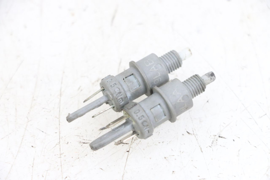 photo de INTERRUTTORE STOP PEUGEOT LUDIX 50 (2008 - 2017) - Vista principale