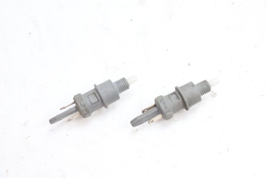 photo de Interruttore stop PEUGEOT LUDIX ONE 50 (2004 - 2013) - Dettaglio del componente