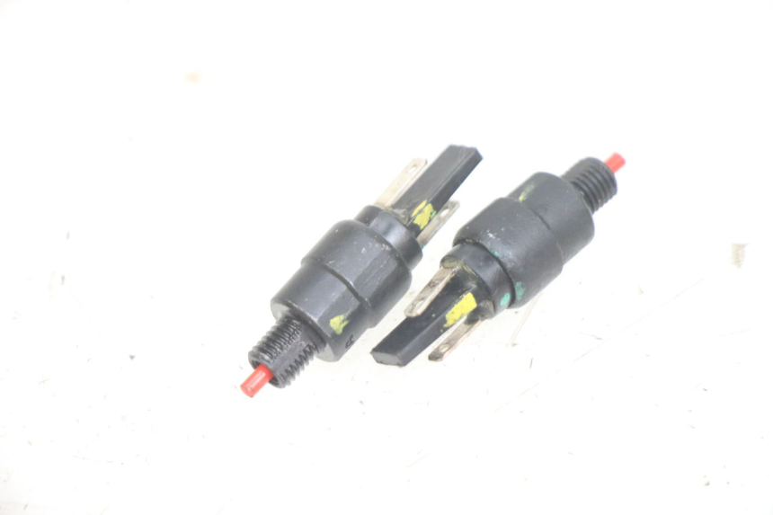 photo de INTERRUTTORE STOP PIAGGIO MEDLEY 125 (2016 - 2023) - Dettaglio del componente