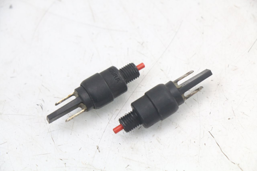 photo de INTERRUTTORE STOP PIAGGIO MP3 HPE 350 (2018 - 2020) - Vista principale