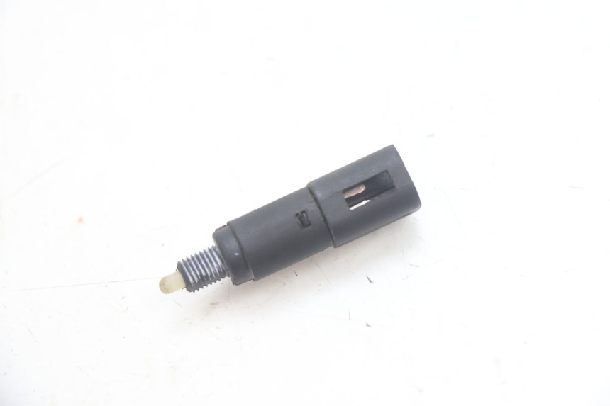 photo de INTERRUTTORE STOP PIAGGIO MP3 HPE 530 (2022 - 2026) - Vista principale