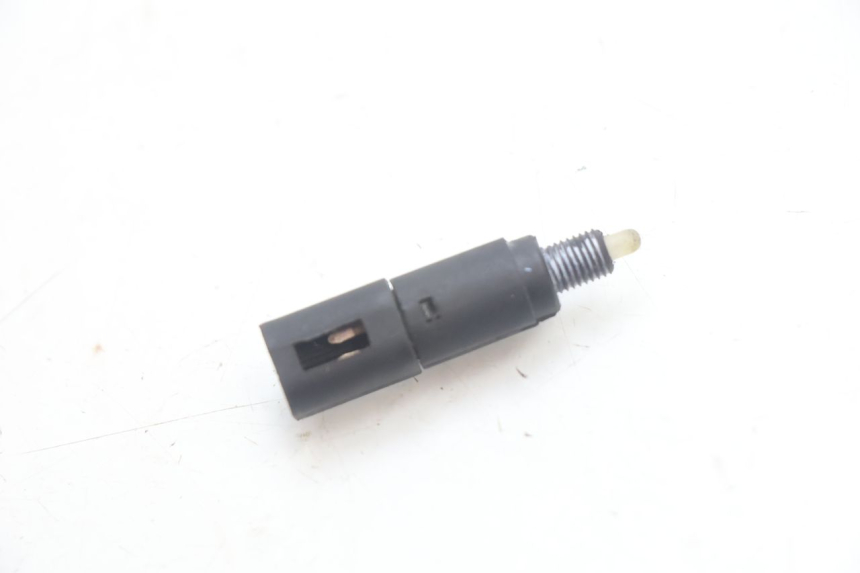 photo de INTERRUTTORE STOP PIAGGIO MP3 HPE 530 (2022 - 2026) - Dettaglio del componente