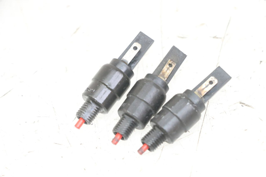 photo de INTERRUTTORE STOP PIAGGIO MP3 LT 300 (2010 - 2016) - Vista principale