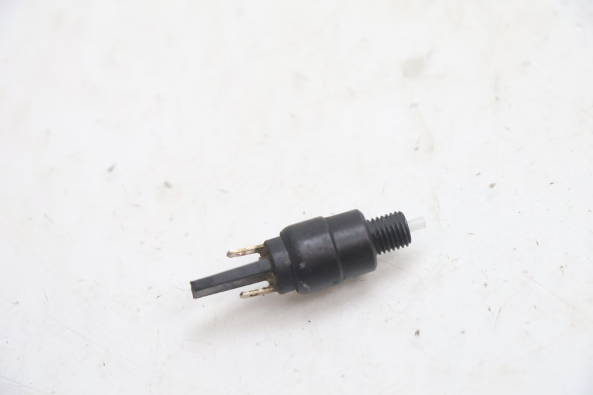 photo de INTERRUTTORE STOP PIAGGIO MP3 LT 300 (2010 - 2016) - Dettaglio del componente