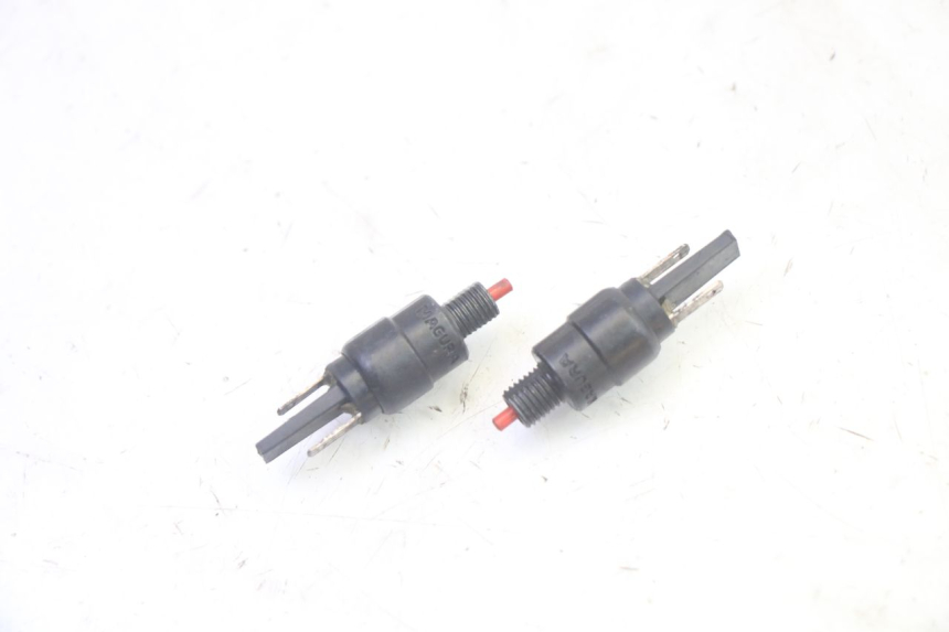 photo de INTERRUTTORE STOP PIAGGIO MP3 500 (2016 - 2018) - Vista principale