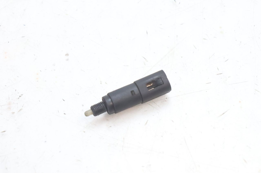 photo de INTERRUTTORE STOP PIAGGIO MP3 500 (2016 - 2018) - Vista principale