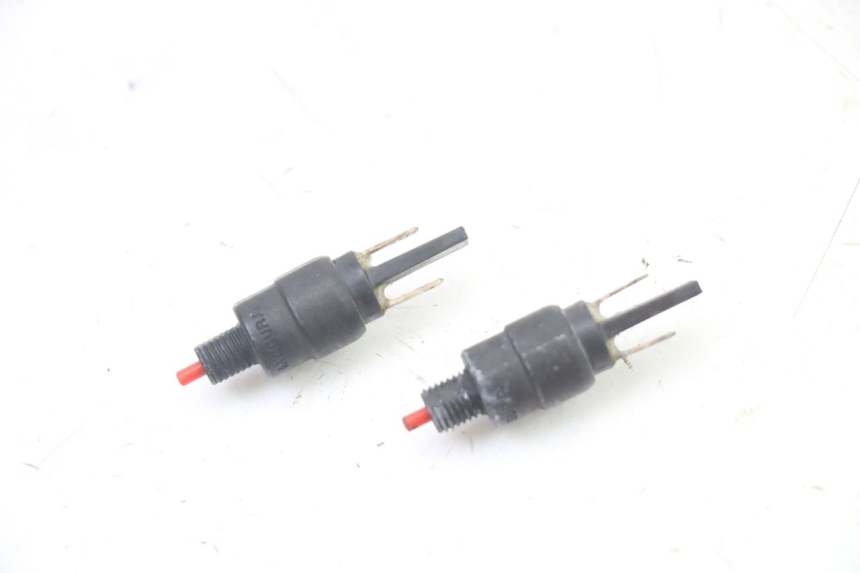 photo de INTERRUTTORE STOP PIAGGIO NRG POWER PUREJET 50 (2018 - 2021) - Vista principale